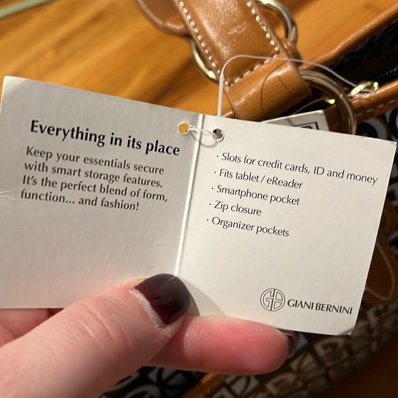 Giani Bernini Bag - Picture 7 of 7